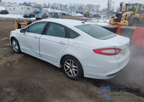2015 Ford Fusion Se z USA, uszkodzony, nr VIN 3FA6P0H7XFR161722